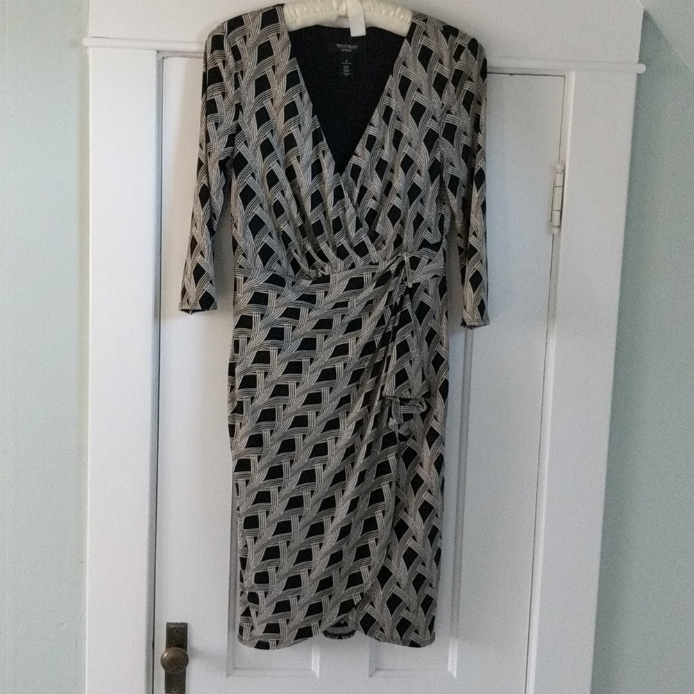 WHBM black and tan print pull on knit wrap dress
